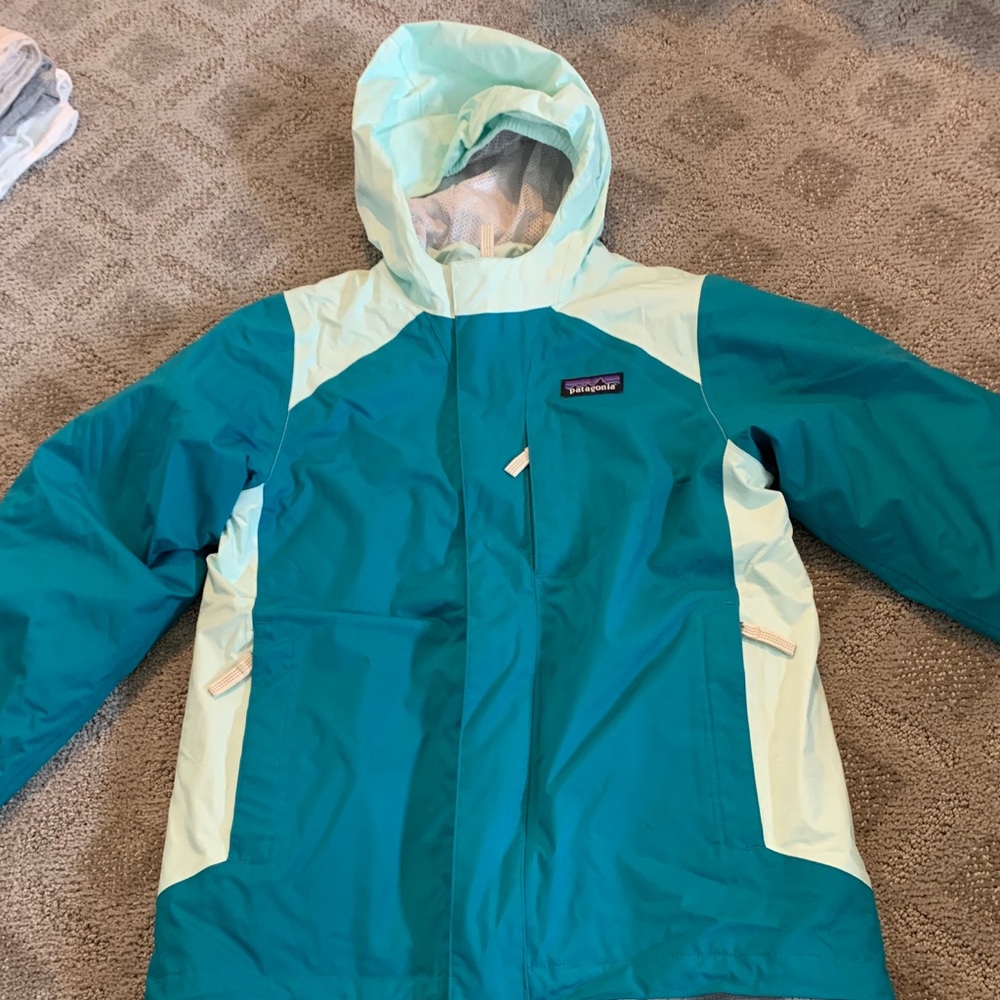 Patagonia winter jacket girls